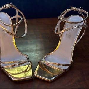 Gold sz. 6 strappy stilettos Nine West